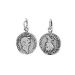Charms Moneta antica